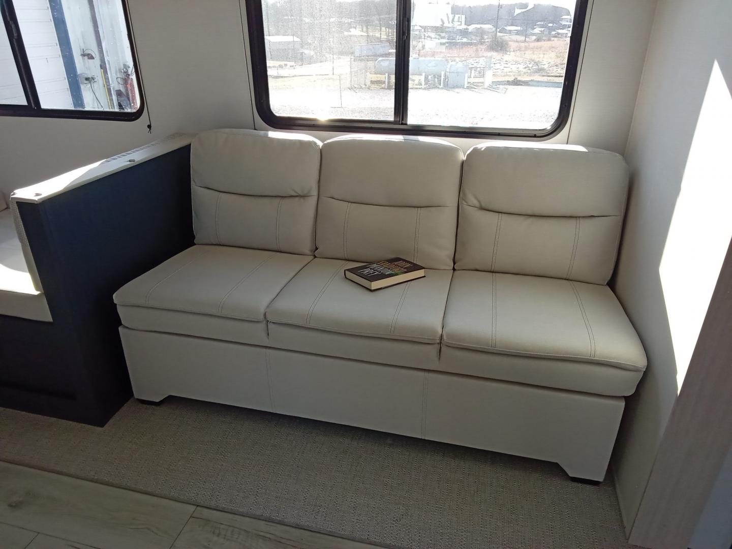 2025 Prime Time Avenger LE 26DBSLE - Image 6