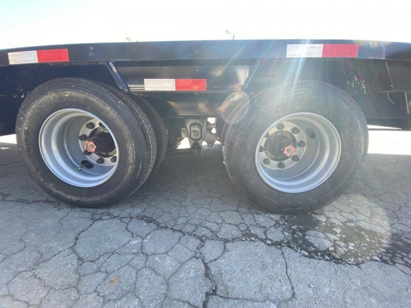 New2023 Load Trail 102" x 40' Tandem Low-Pro 40K GVWR Gooseneck Equipment Trailer - Image 6