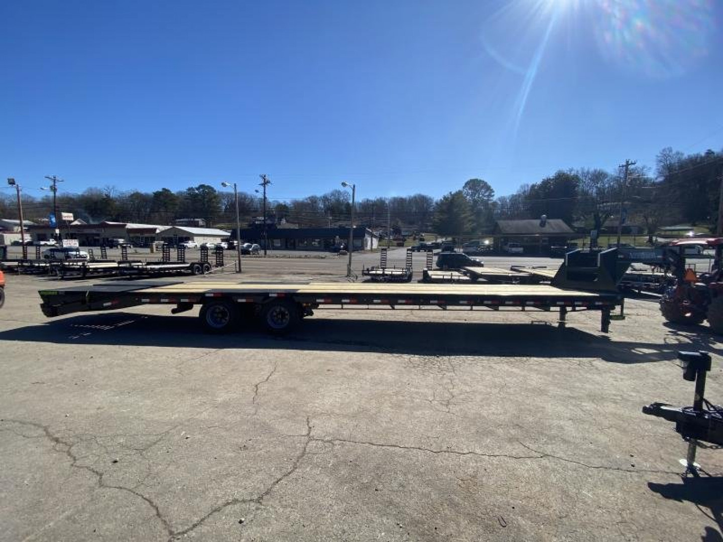 New2023 Load Trail 102" x 40' Tandem Low-Pro 40K GVWR Gooseneck Equipment Trailer - Image 9