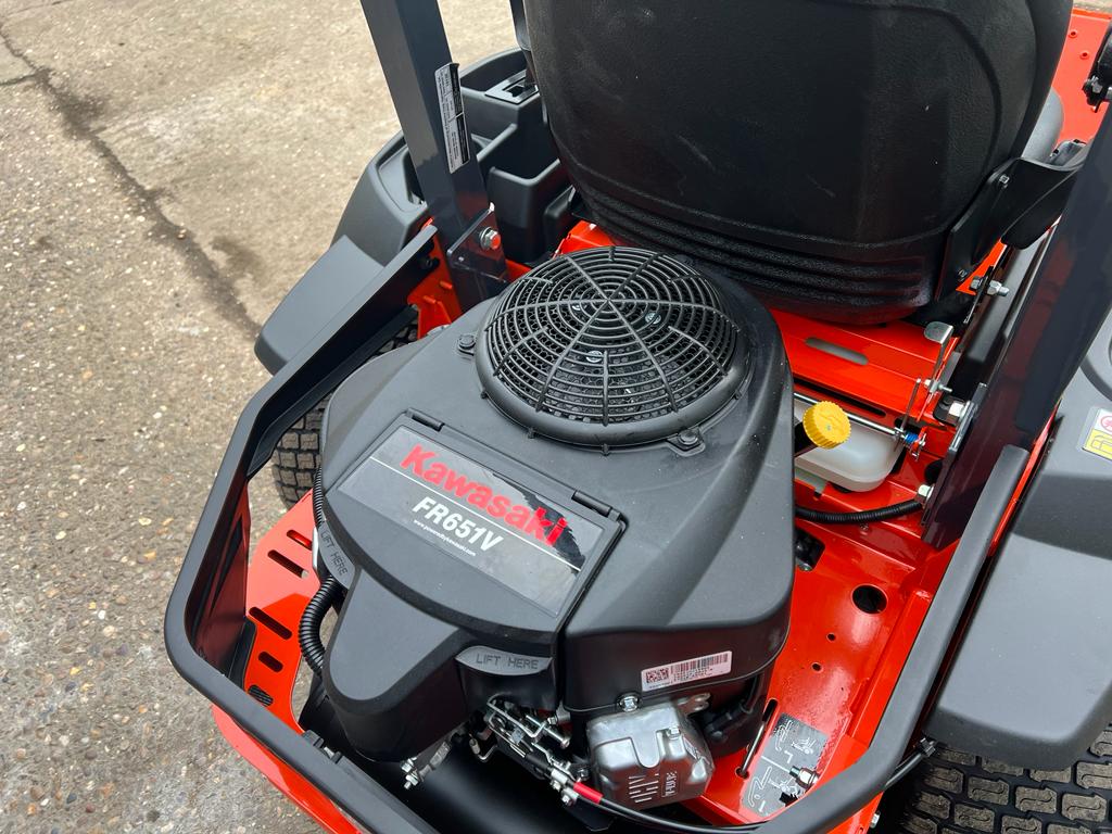 2025 Kubota Z412 Lawn Mower - Image 6