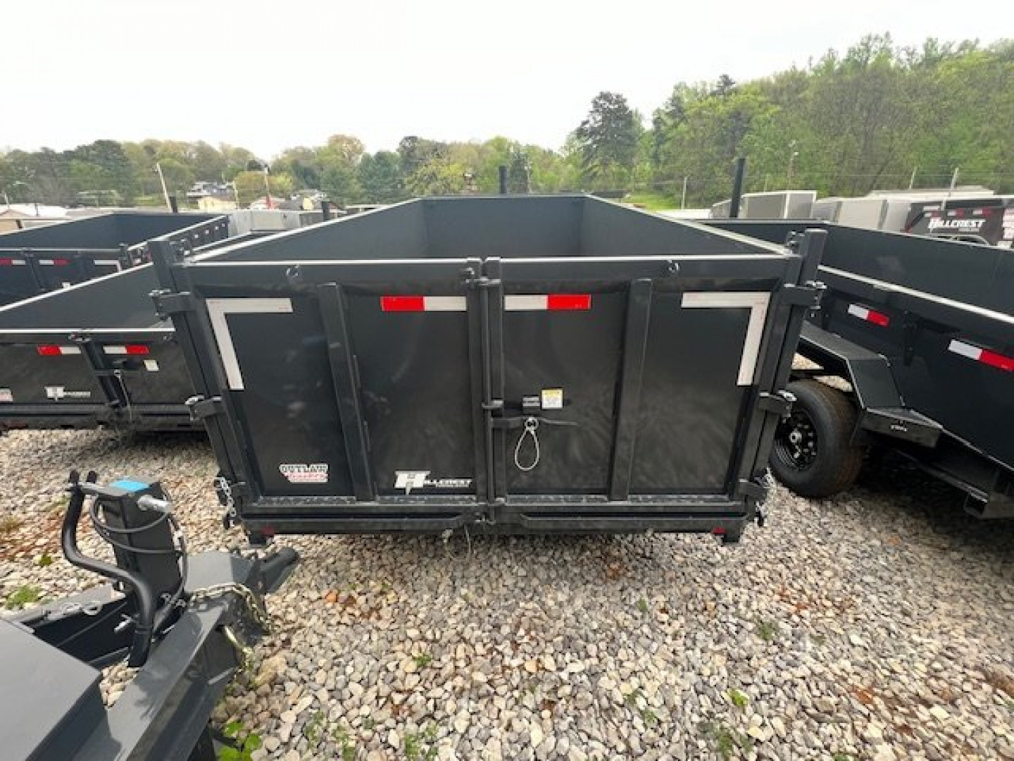 NewHillcrest Dump 7x14 14K 40" W/ Hyd Jack & HD Tube Ramps - Image 8