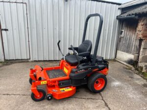 2024 Kubota Z252 Lawn Mower