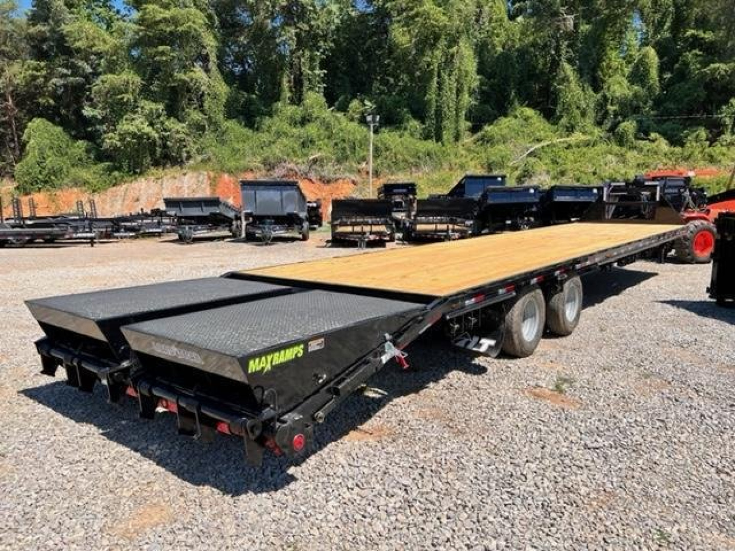 New2023 Load Trail 102" x 40' Tandem Low-Pro 40K GVWR Gooseneck Equipment Trailer - Image 10