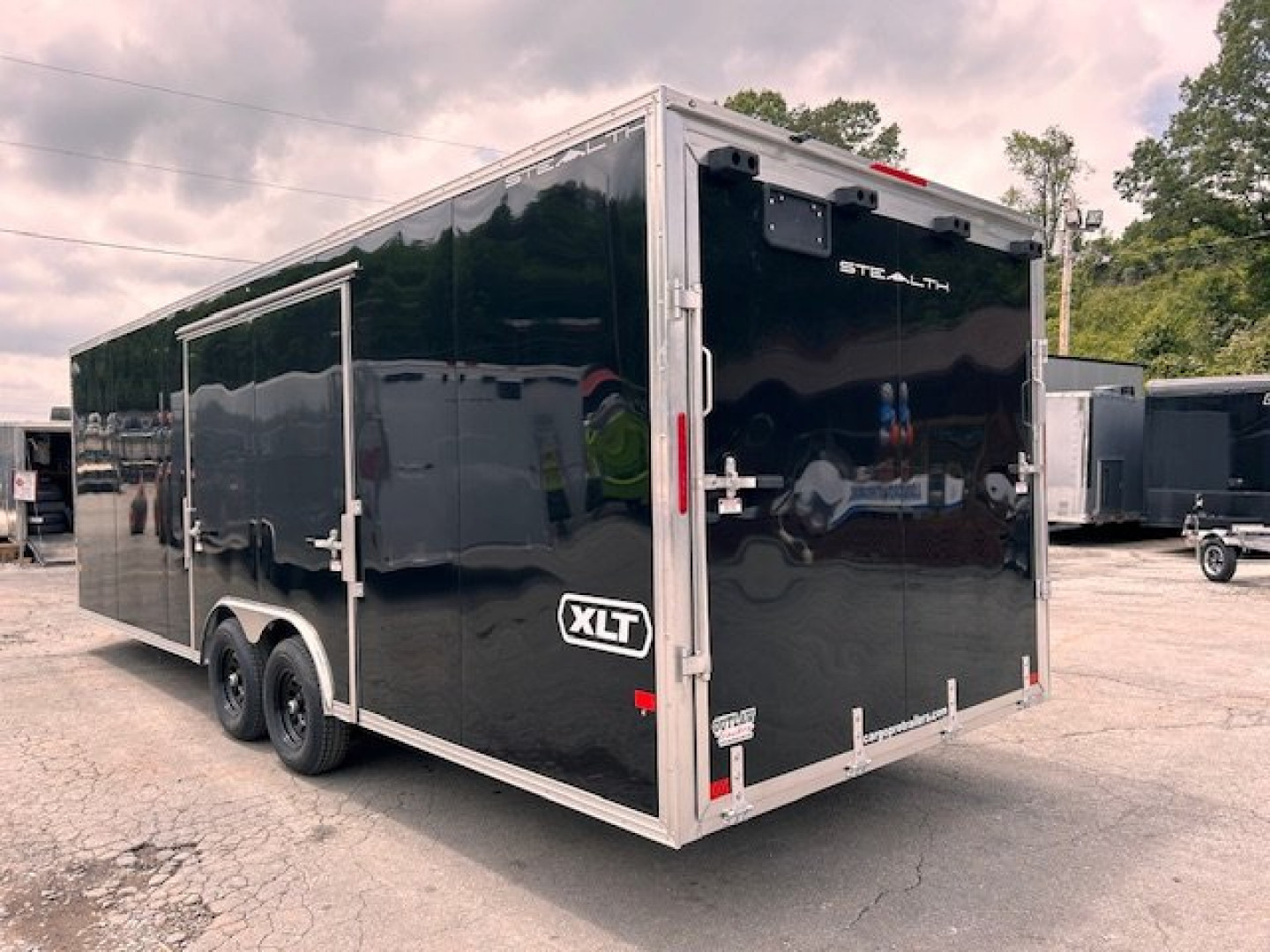 New2025 Stealth Trailers 8.5X24 xlt 10K Cargo / Enclosed Trailer - Image 11