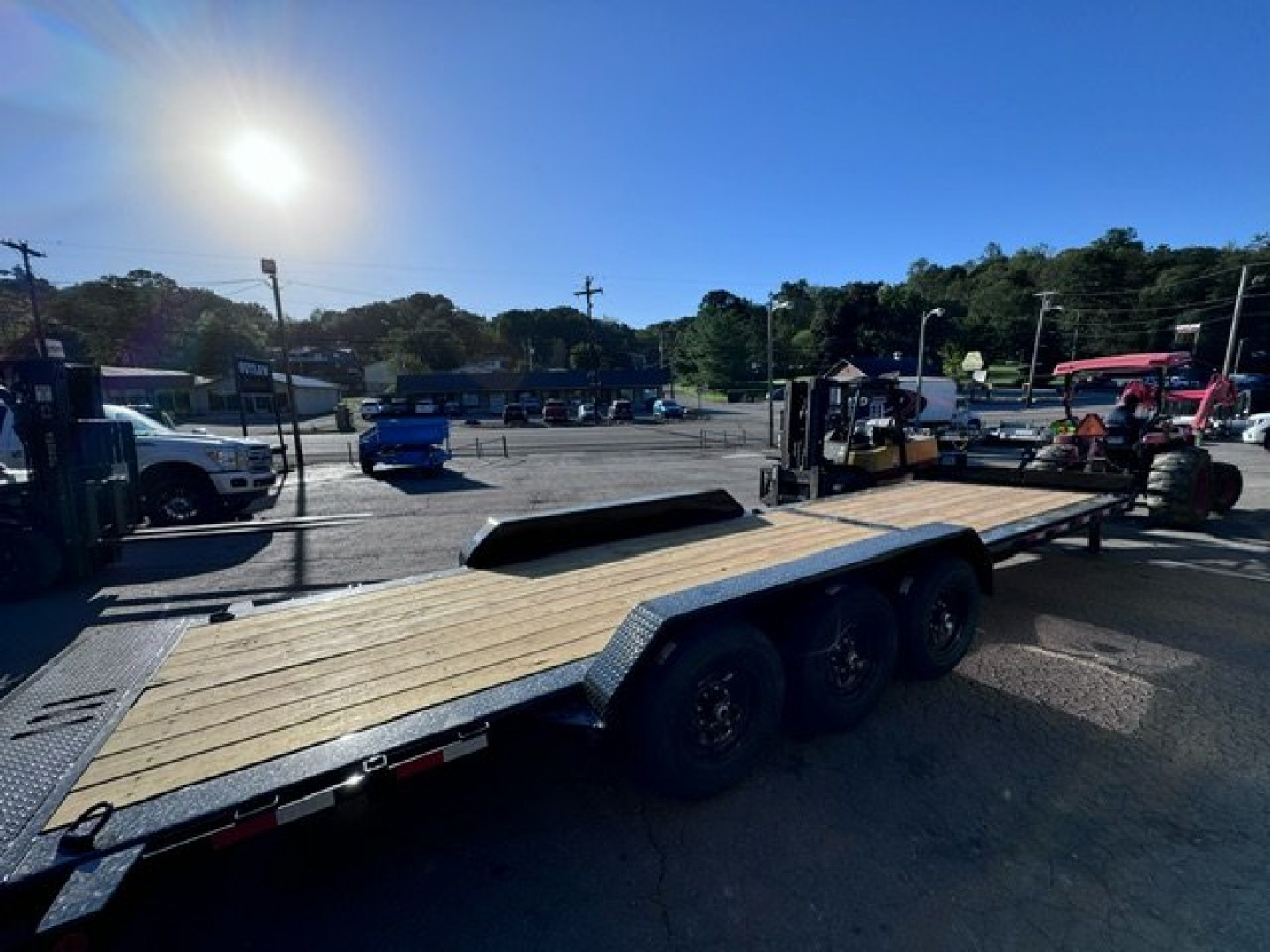 New2025 Load Trail 83X26 21K TILT N GO Equipment Trailer - Image 3