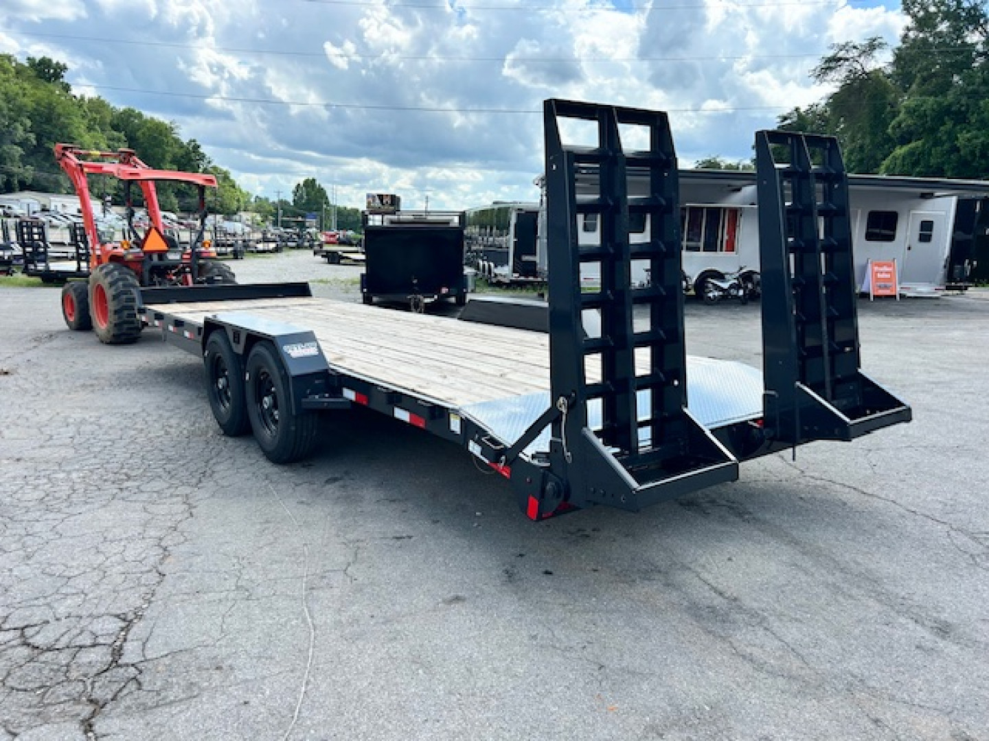 New2025 Hillcrest Trailers 22+2 16k Equipment Trailer - Image 2