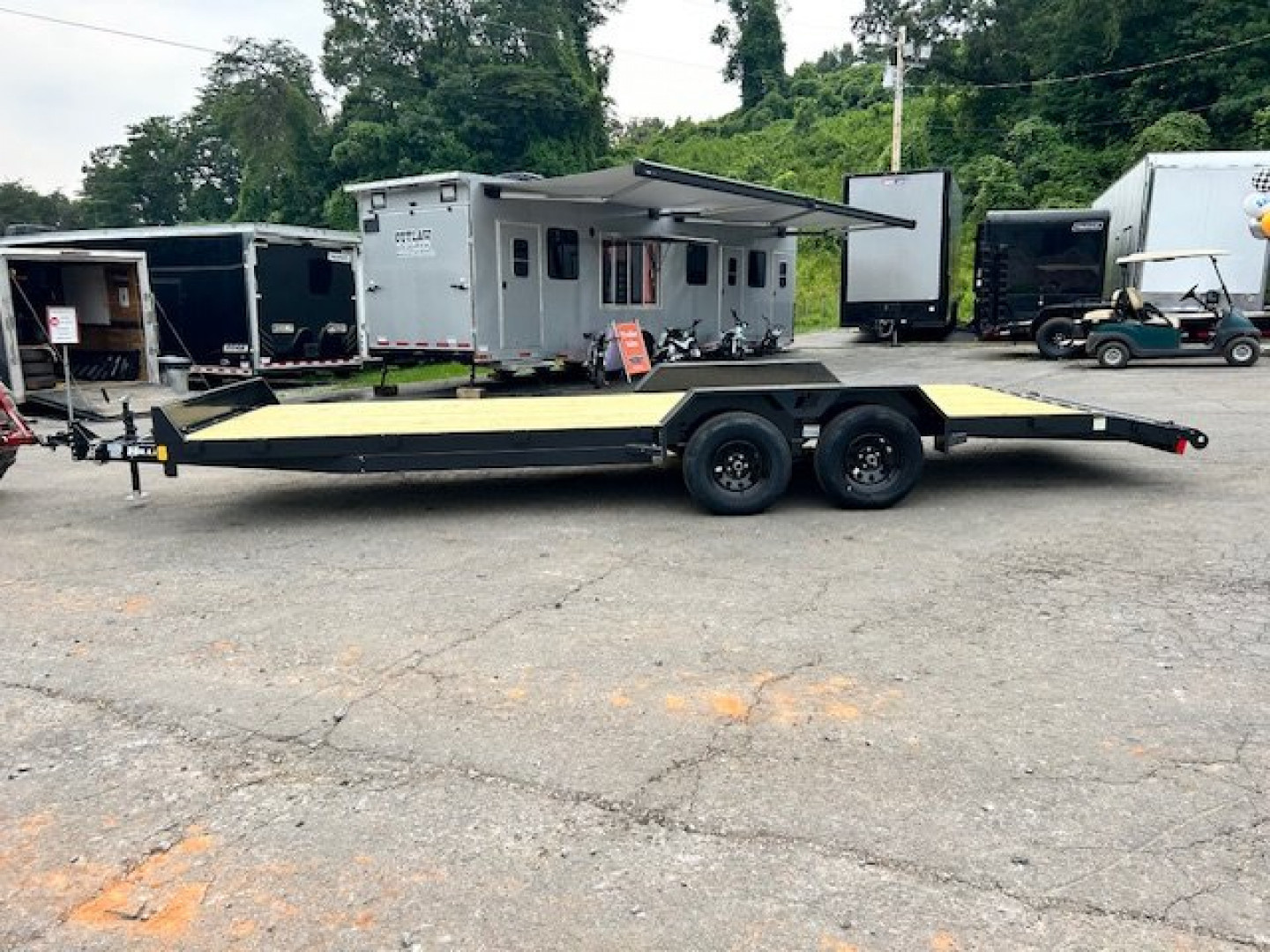 New2025 Hillcrest Trailers 20+2 7k (two brake) Car Hauler - Image 2