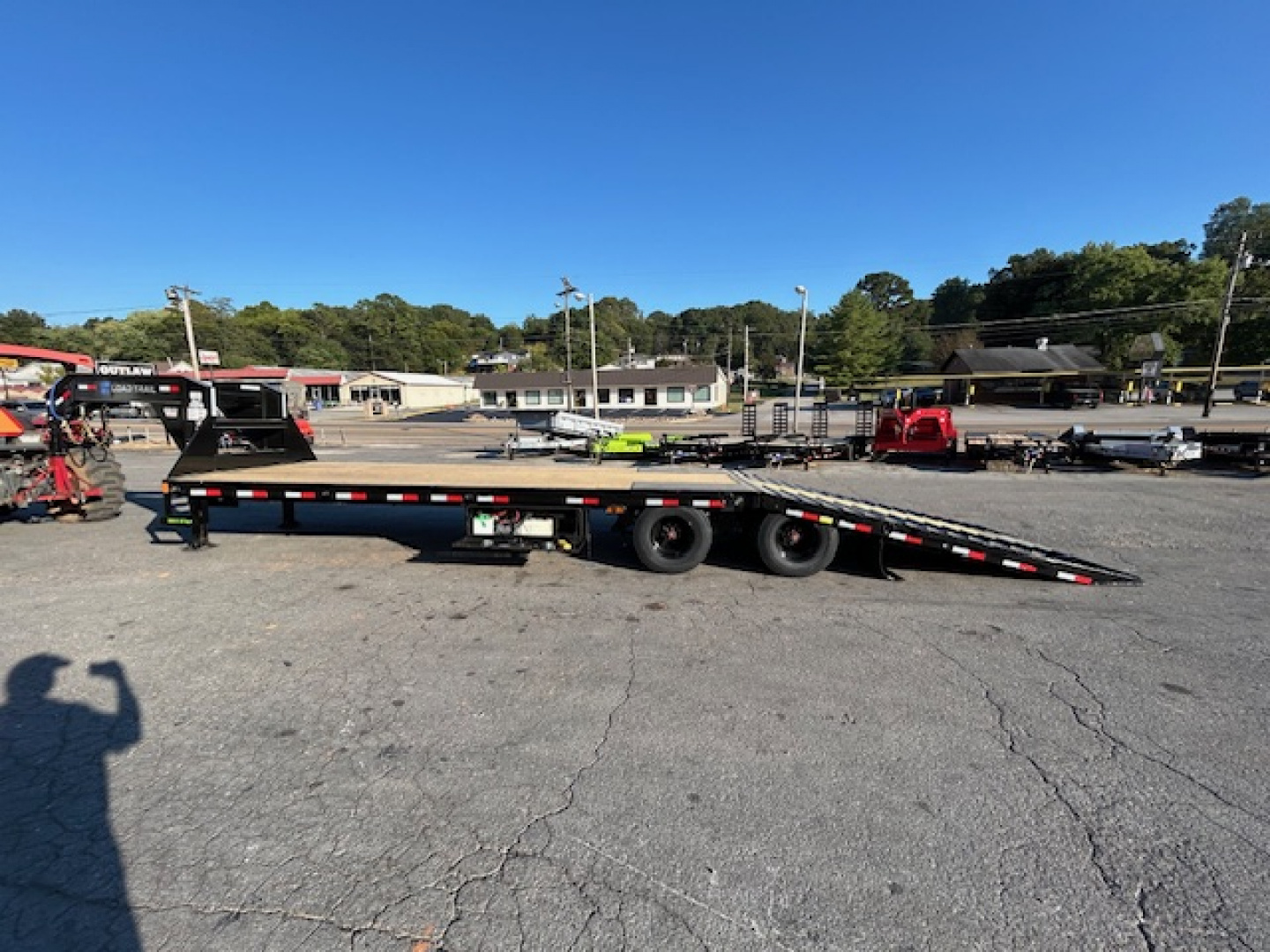 New2026 Load Trail 102x32 hyd dove Equipment Trailer - Image 8