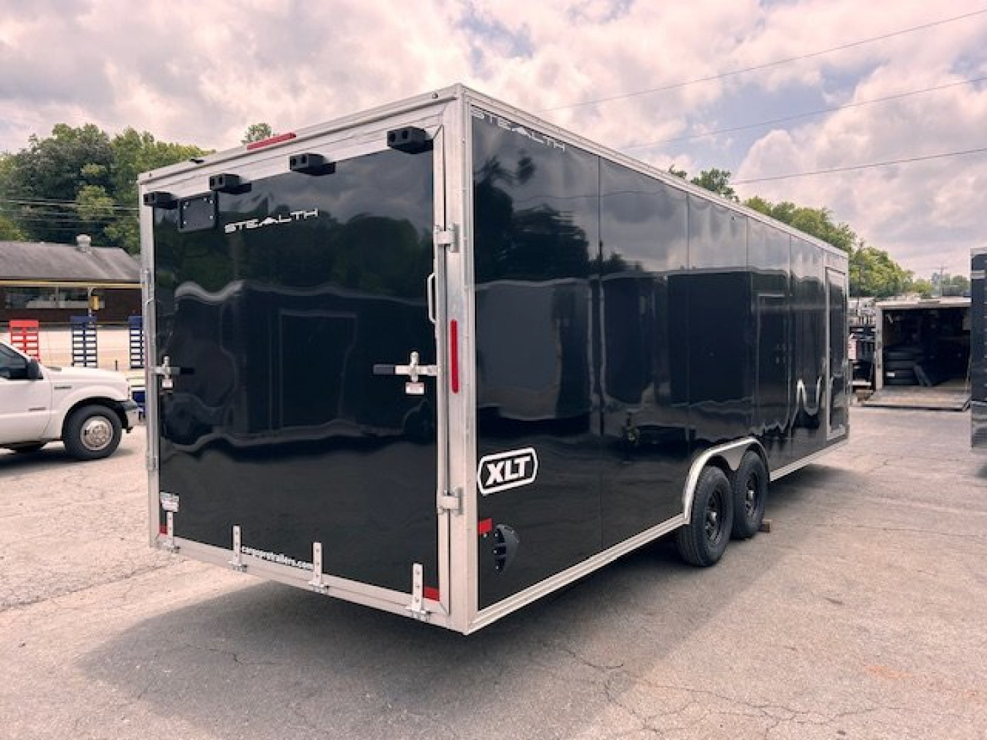 New2025 Stealth Trailers 8.5X24 xlt 10K Cargo / Enclosed Trailer - Image 3