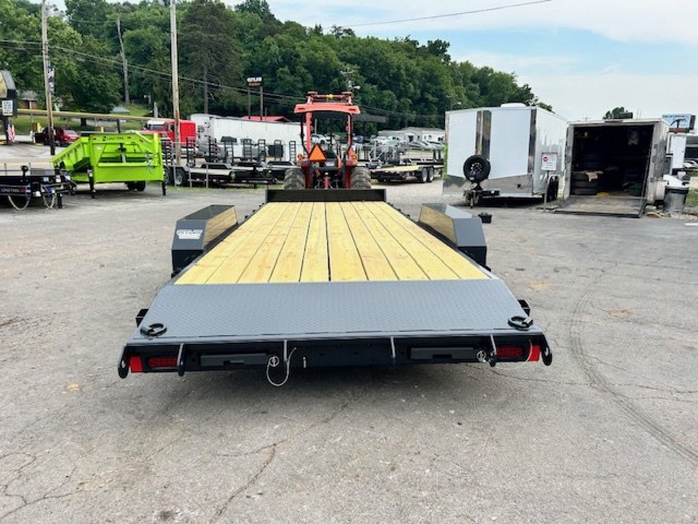 New2025 Hillcrest Trailers 20+2 7k (two brake) Car Hauler - Image 4