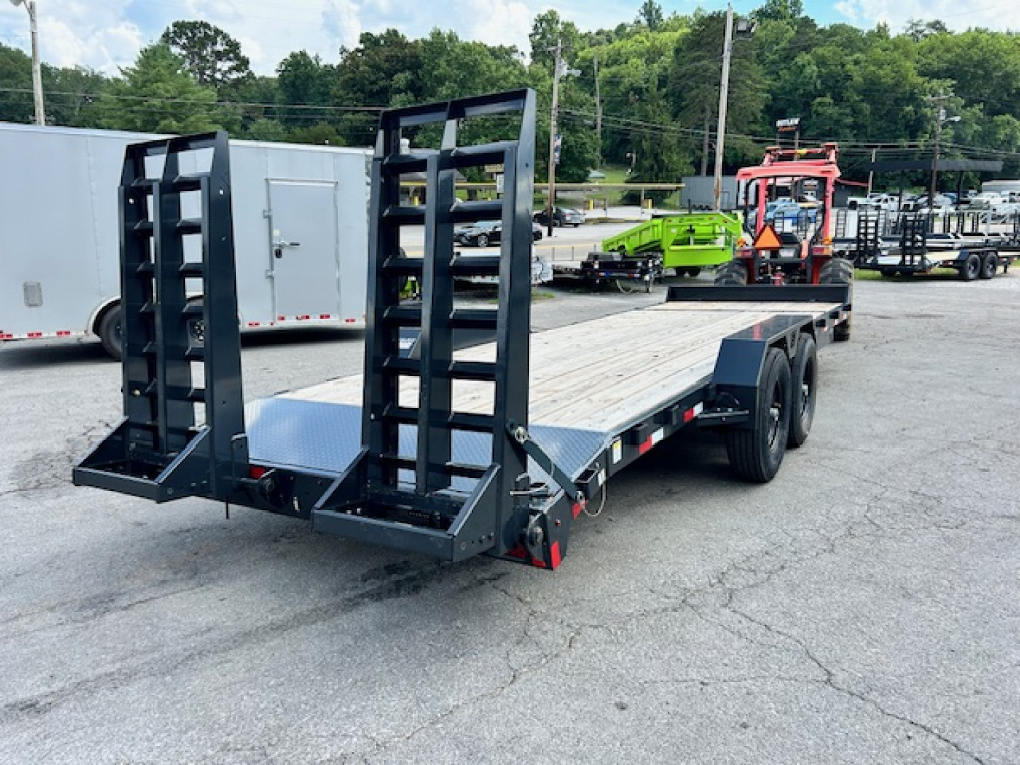 New2025 Hillcrest Trailers 22+2 16k Equipment Trailer - Image 4