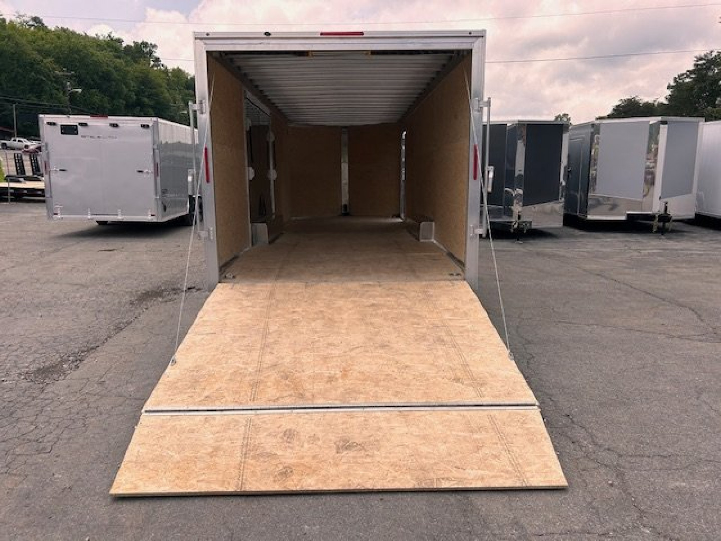New2025 Stealth Trailers 8.5X24 xlt 10K Cargo / Enclosed Trailer - Image 5