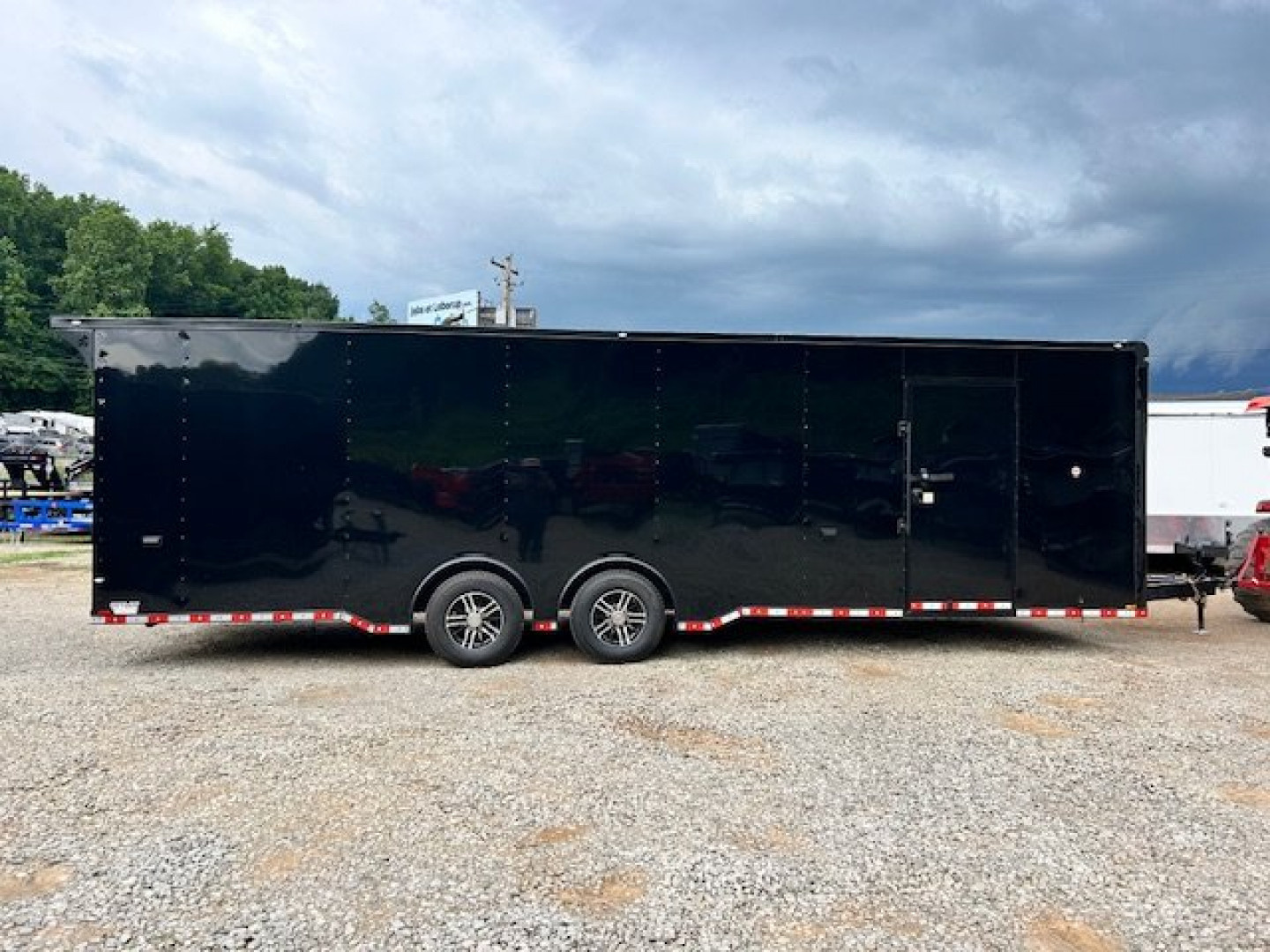 New2025 Outlaw Trailers 8.5x28 12k Car / Racing Trailer - Image 9