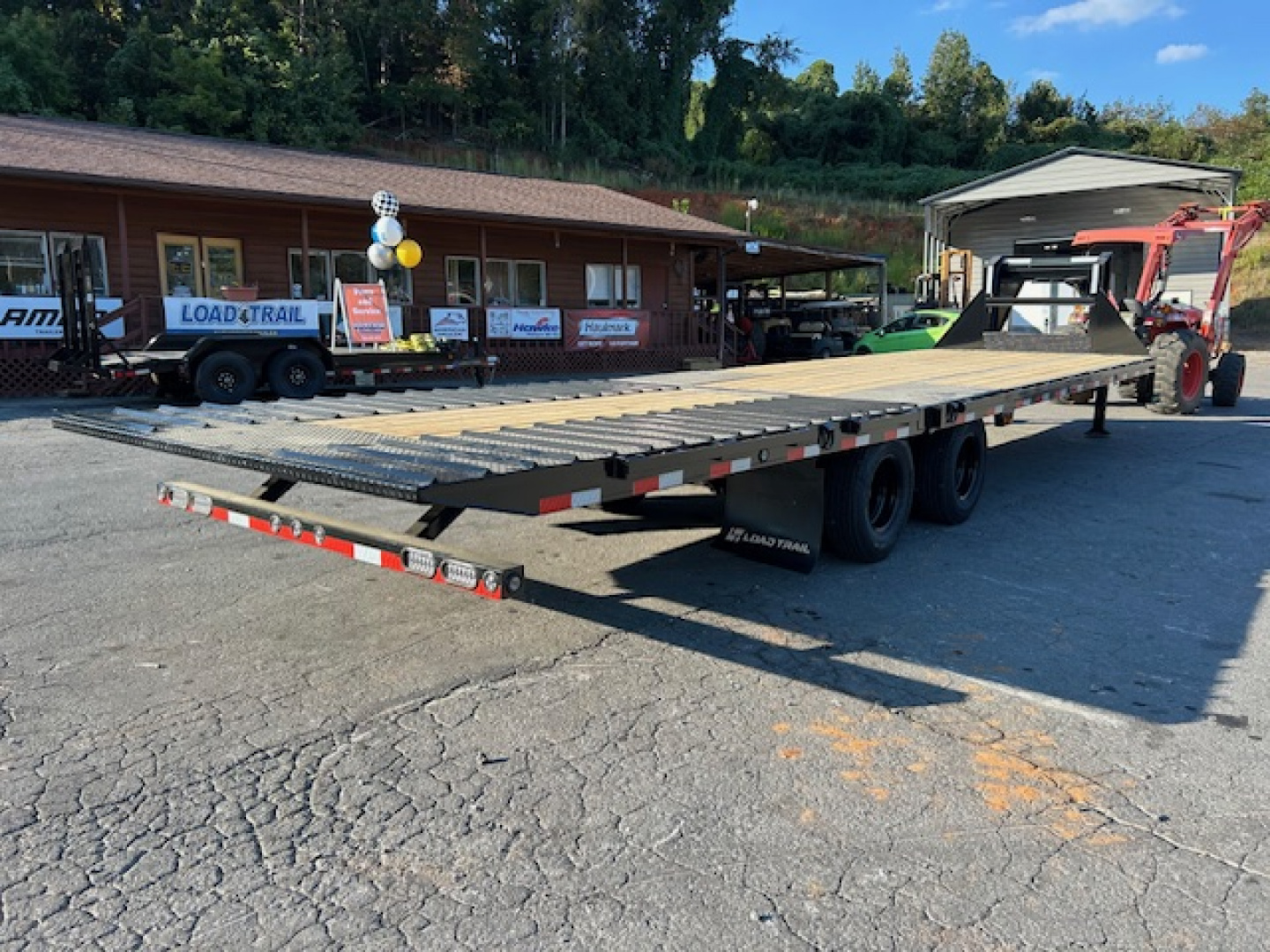 New2026 Load Trail 102x32 hyd dove Equipment Trailer - Image 5