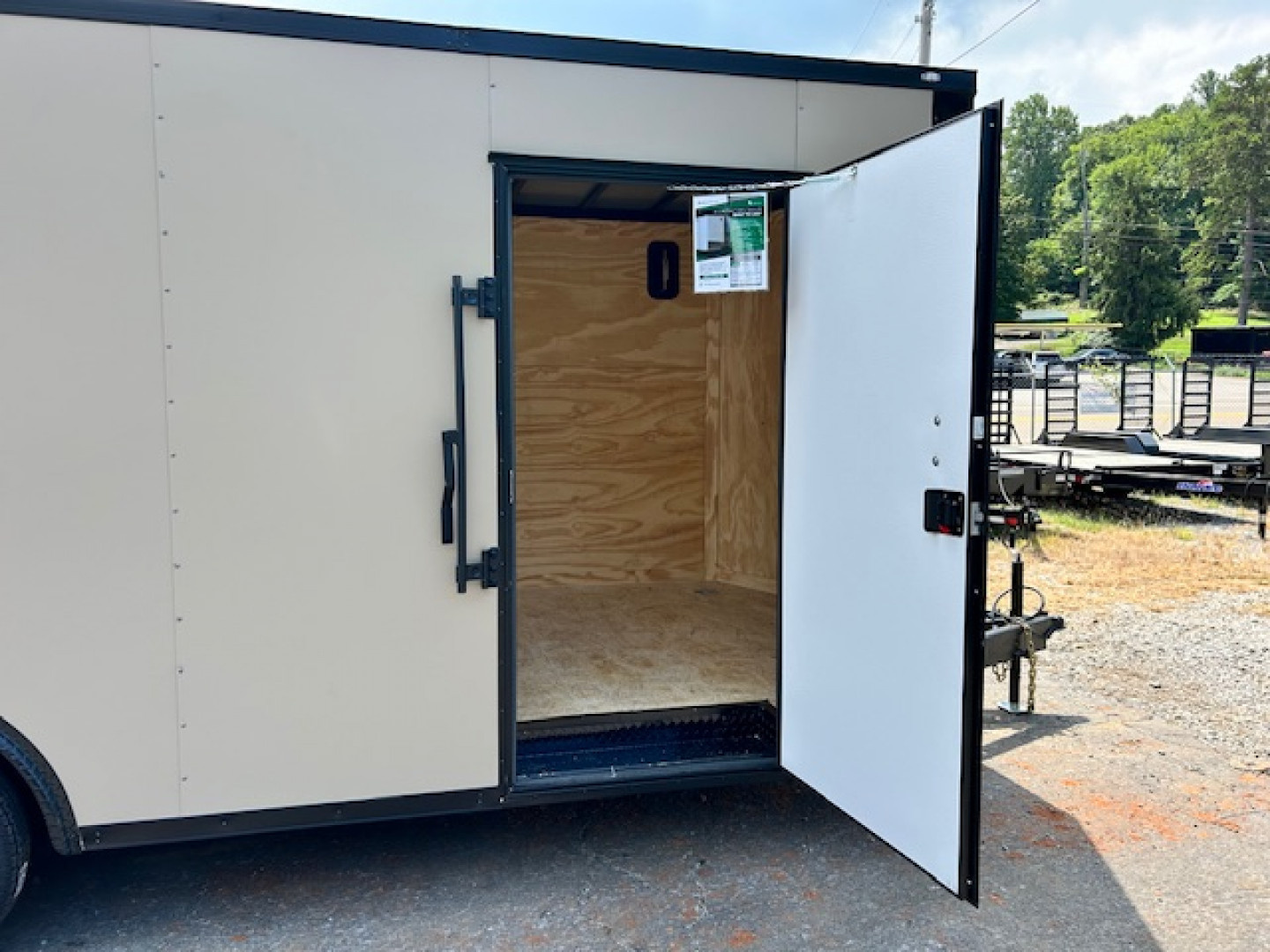 New2026 Trailers 8.5x20 10k Cargo / Enclosed Trailer - Image 3