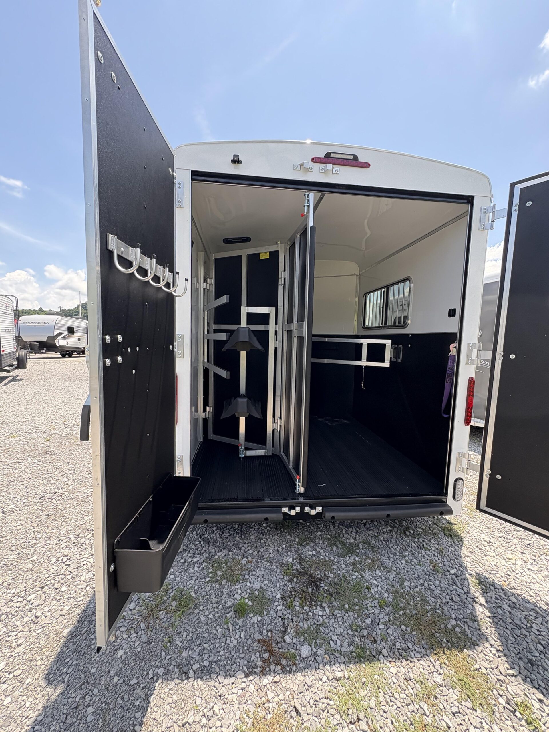 2026 HOMESTEADER STALLION 213SB 2 HORSE SLANT LOAD - BUMPER - Image 3