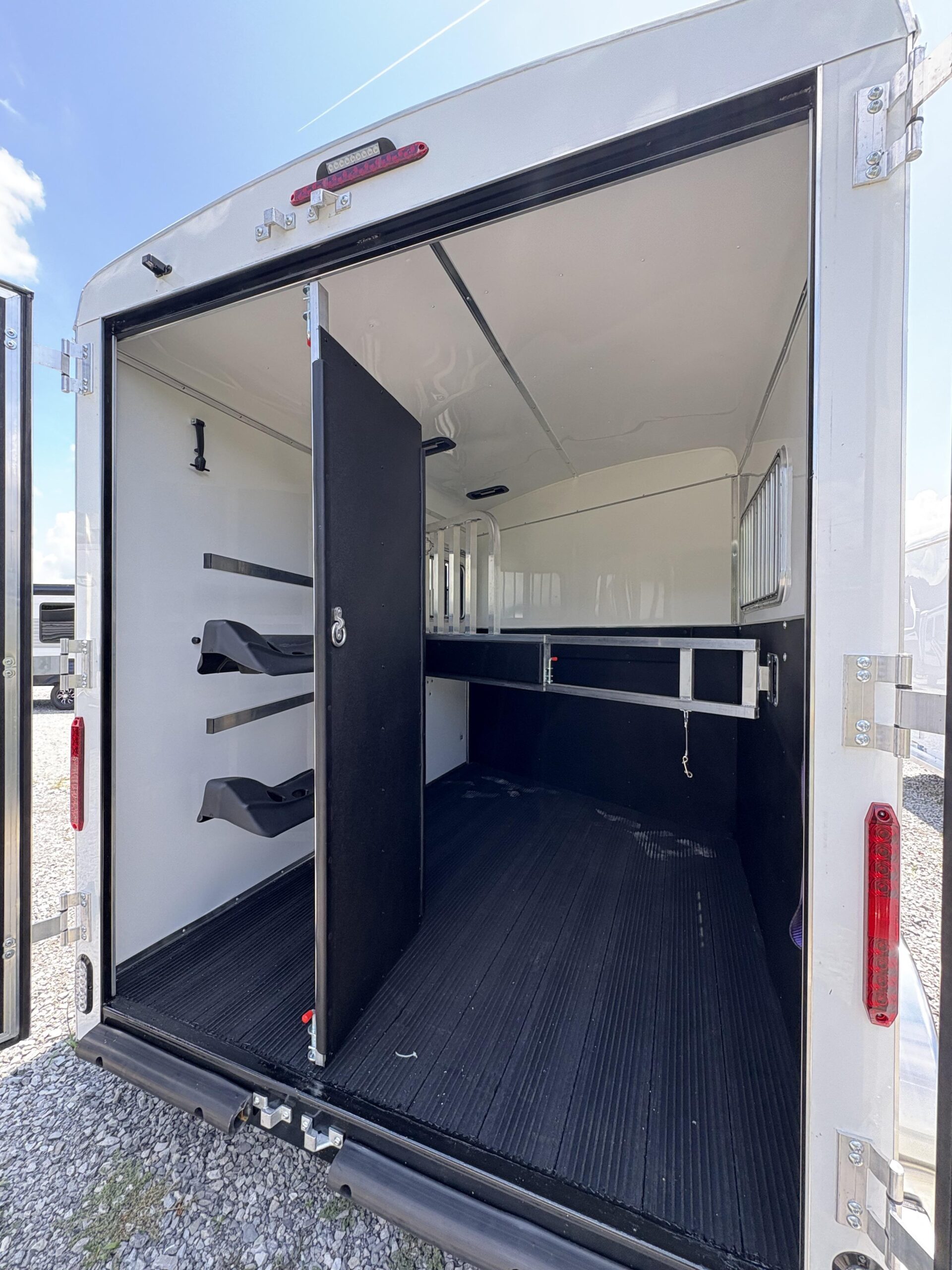 2026 HOMESTEADER STALLION 213SB 2 HORSE SLANT LOAD - BUMPER - Image 9