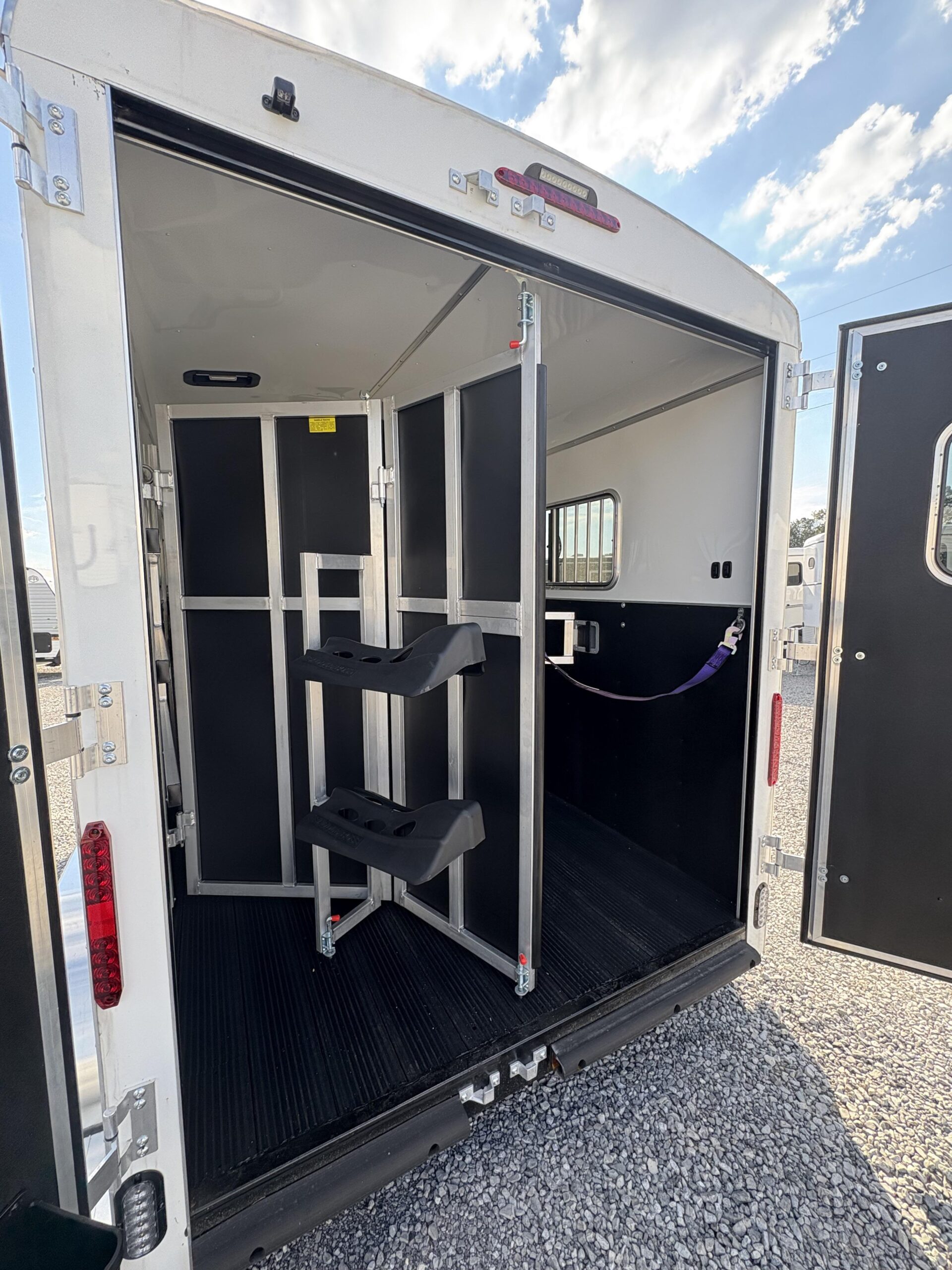 2025 HOMESTEADER STALLION 2 HORSE SLANT LOAD - BUMPER 213SB - Image 10