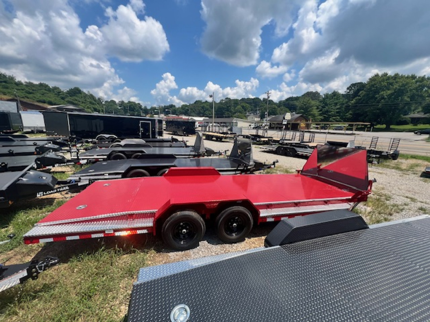 New2025 Load Trail 83X22 10K SPORT HAULER Car Hauler - Image 3